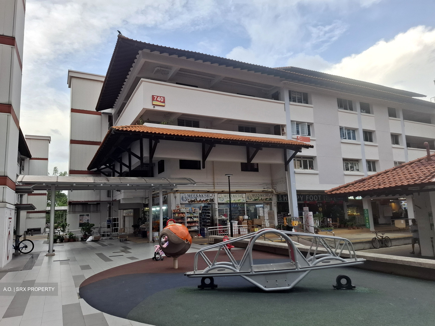 Bedok Reservoir Road (D16), Shop House #588228481